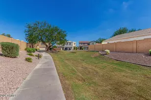 10823 N 70th Ave, Peoria, AZ 85345 - Photo 17