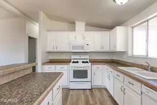 2077 Andelyn Ct, Lakeside, AZ 85929 - Photo 7