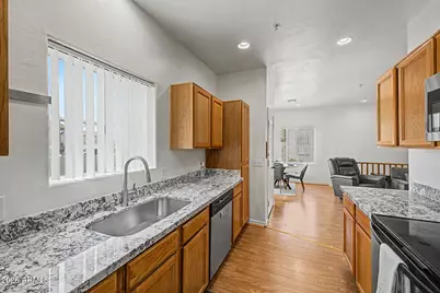 2016 S Hammond Drive #103, Tempe, AZ 85282 - Photo 11