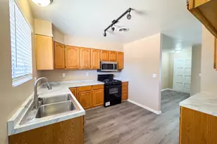 145 E Celaya St, Florence, AZ 85132 - Photo 7