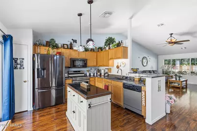 1034 W 13th Avenue, Apache Junction, AZ 85120 - Photo 7