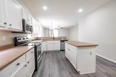 4301 E Oxford Lane, Gilbert, AZ 85295 - Photo 11