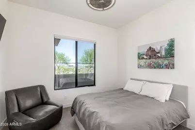 837 E Monte Way, Phoenix, AZ 85042 - Photo 29