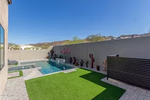 837 E Monte Wy, Phoenix, AZ 85042 - Photo 37