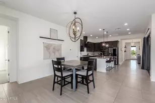 837 E Monte Wy, Phoenix, AZ 85042 - Photo 11