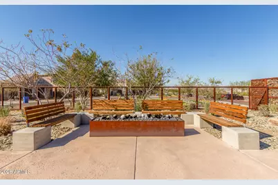 837 E Monte Way, Phoenix, AZ 85042 - Photo 43