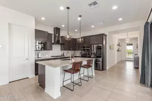 837 E Monte Wy, Phoenix, AZ 85042 - Photo 15
