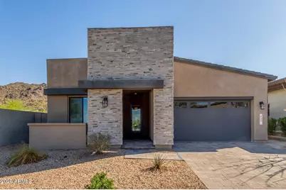 837 E Monte Way, Phoenix, AZ 85042 - Photo 1