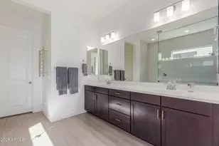 837 E Monte Wy, Phoenix, AZ 85042 - Photo 25