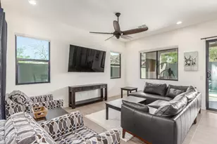 837 E Monte Wy, Phoenix, AZ 85042 - Photo 7