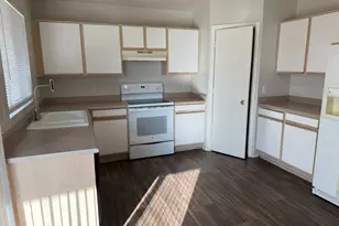 12071 W Dahlia Dr, El Mirage, AZ 85335 - Photo 5