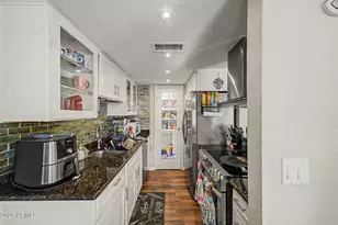 8037 N 32nd Dr, Phoenix, AZ 85051 - Photo 13
