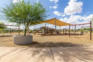 14817 W Gray Fox Trl, Surprise, AZ 85387 - Photo 11