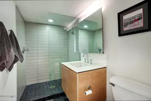 3261 E Camelback Rd, Phoenix, AZ 85018 - Photo 17
