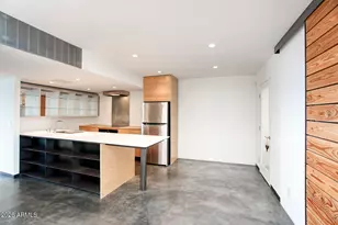 3261 E Camelback Rd, Phoenix, AZ 85018 - Photo 11