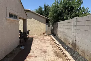 7264 W Cactus Wren Dr, Glendale, AZ 85303 - Photo 7