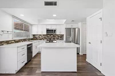 8141 E Vista Drive, Scottsdale, AZ 85250 - Photo 9
