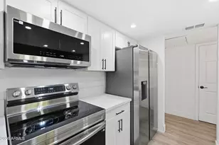 2515 N 52nd St, Phoenix, AZ 85008 - Photo 13