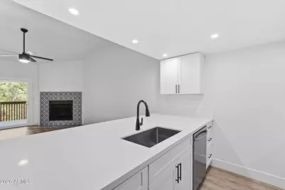 2515 N 52nd Street #207, Phoenix, AZ 85008 - Photo 9