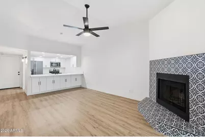 2515 N 52nd Street #208, Phoenix, AZ 85008 - Photo 1