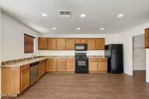 3219 W Saint Anne Ave, Phoenix, AZ 85041 - Photo 9