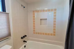 7557 N Dreamy Draw Dr, Phoenix, AZ 85020 - Photo 23