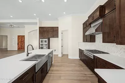 5949 W Pinnacle Hill Drive, Glendale, AZ 85310 - Photo 11