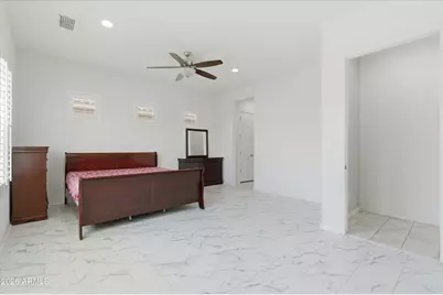 1083 E Holland Park Drive, Gilbert, AZ 85297 - Photo 15