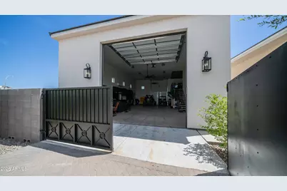 15433 W Dale Lane, Surprise, AZ 85387 - Photo 65