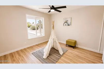 4617 W Echo Lane, Glendale, AZ 85302 - Photo 13