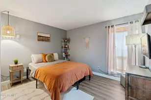 12801 N 15th Ave, Phoenix, AZ 85029 - Photo 15