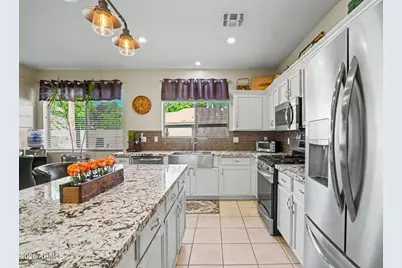 1624 W Nighthawk Way, Phoenix, AZ 85045 - Photo 11