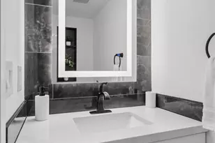 6833 E Osborn Rd, Scottsdale, AZ 85251 - Photo 17
