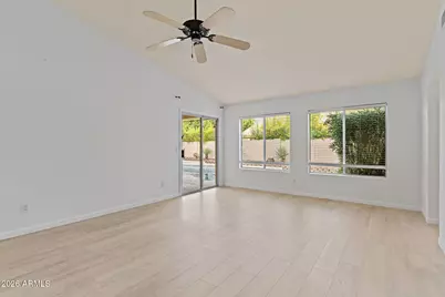 19449 N 36th Way, Phoenix, AZ 85050 - Photo 17