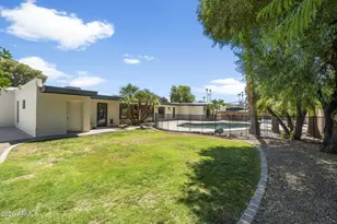 302 W Pine Valley Dr, Phoenix, AZ 85023 - Photo 37