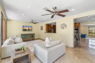 302 W Pine Valley Dr, Phoenix, AZ 85023 - Photo 25