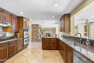 302 W Pine Valley Dr, Phoenix, AZ 85023 - Photo 21