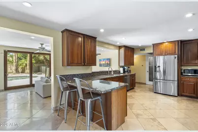 302 W Pine Valley Drive, Phoenix, AZ 85023 - Photo 19