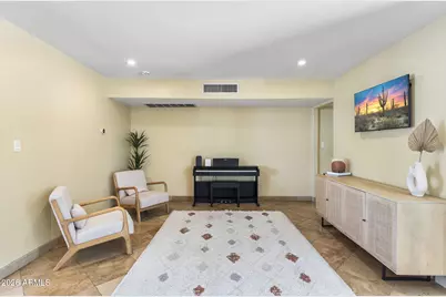 302 W Pine Valley Drive, Phoenix, AZ 85023 - Photo 17