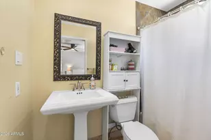 302 W Pine Valley Dr, Phoenix, AZ 85023 - Photo 35