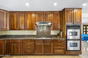 302 W Pine Valley Dr, Phoenix, AZ 85023 - Photo 23
