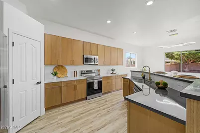 16812 W Ocotillo Street, Surprise, AZ 85388 - Photo 15