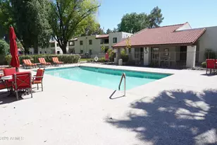 10444 N 69th St, Paradise Valley, AZ 85253 - Photo 17