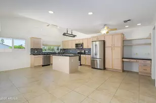 5917 E Claire Dr, Scottsdale, AZ 85254 - Photo 5