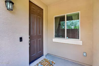 950 W Sisso Tree Avenue, San Tan Valley, AZ 85140 - Photo 3