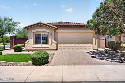 950 W Sisso Tree Avenue, San Tan Valley, AZ 85140 - Photo 1