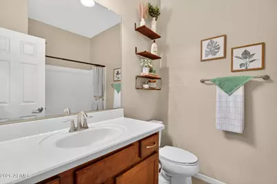 950 W Sisso Tree Avenue, San Tan Valley, AZ 85140 - Photo 33