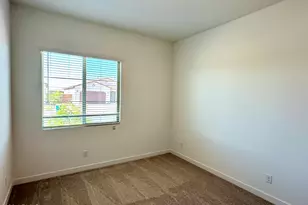 3718 E Gold Mountain Ave, San Tan Valley, AZ 85143 - Photo 27