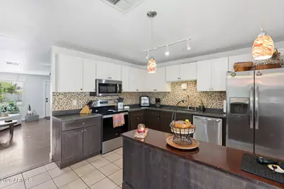 14438 N 33rd Place, Phoenix, AZ 85032 - Photo 15