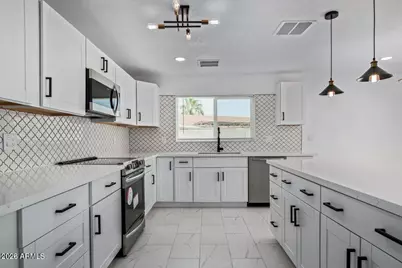 15248 N 38th Street, Phoenix, AZ 85032 - Photo 1